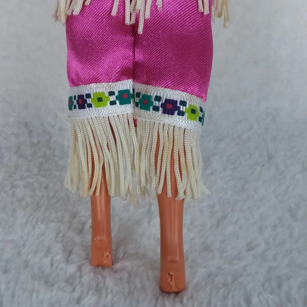 Third Edition Native American Barbie 12699 Dolls of the World 1994‎